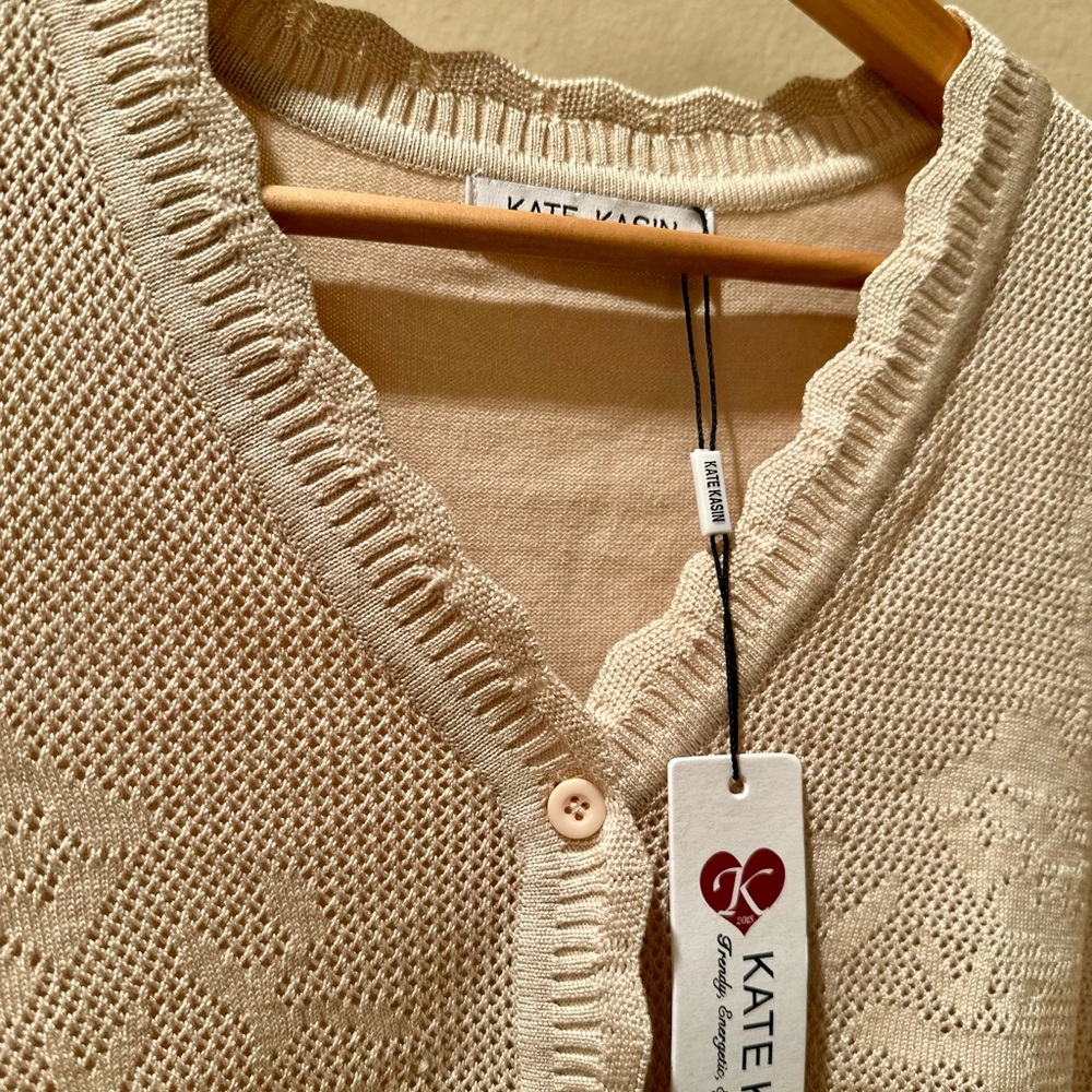 Cropped Cardigan - Picture 4 of 8